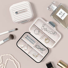 Laden Sie das Bild in den Galerie-Viewer, Mini-Portable-Pillenbox