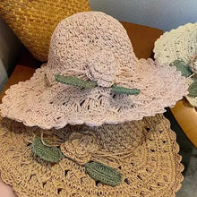 Laden Sie das Bild in den Galerie-Viewer, Elegant Crochet Straw Hat with Ruffle Detail