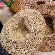 Laden Sie das Bild in den Galerie-Viewer, Elegant Crochet Straw Hat with Ruffle Detail