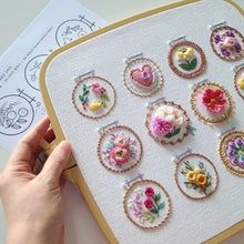 Laden Sie das Bild in den Galerie-Viewer, 🔥DIY-Dekoration🌻 - Gartenzaun große Blumen-Zeichenschablonen
