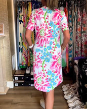 Laden Sie das Bild in den Galerie-Viewer, Kleid mit kurzen Ärmeln, Blumendruck und V-Ausschnitt