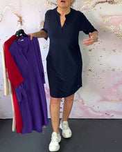 Laden Sie das Bild in den Galerie-Viewer, Kleid mit einfarbigem V-Ausschnitt