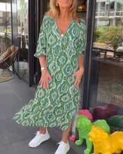 Laden Sie das Bild in den Galerie-Viewer, Robe à imprimé mode avec demi-manche