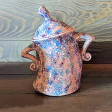 Laden Sie das Bild in den Galerie-Viewer, Tasse mit Haltung