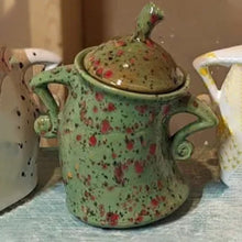 Laden Sie das Bild in den Galerie-Viewer, Tasse mit Haltung