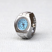 Laden Sie das Bild in den Galerie-Viewer, Retro-Ringuhr