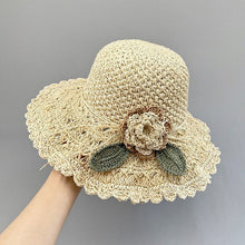 Laden Sie das Bild in den Galerie-Viewer, Elegant Crochet Straw Hat with Ruffle Detail