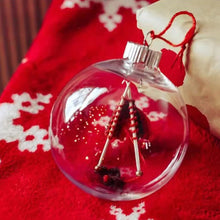 Laden Sie das Bild in den Galerie-Viewer, 🎅Gestrickte Weihnachtsschmuck