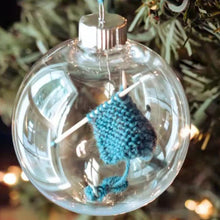 Laden Sie das Bild in den Galerie-Viewer, 🎅Gestrickte Weihnachtsschmuck