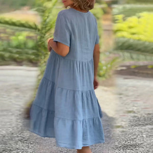 Schlichtes Kleid aus Baumwollleinen mit V-Ausschnitt