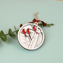 Laden Sie das Bild in den Galerie-Viewer, 💖Handmade Memorial Ornament mit Kardinälen