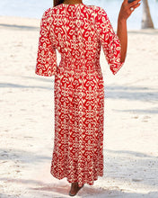 Laden Sie das Bild in den Galerie-Viewer, Rotes bedrucktes Maxikleid