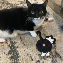 Laden Sie das Bild in den Galerie-Viewer, 😻Süßer Katzenarsch Strickuntersetzer✨