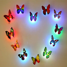 Laden Sie das Bild in den Galerie-Viewer, 🦋Leuchtender Schmetterling Wandaufkleber