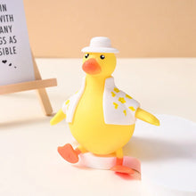 Laden Sie das Bild in den Galerie-Viewer, 🐥Spielzeug zum Stressabbau, verkleidete Ente🐥