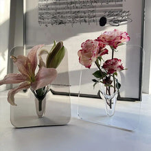 Laden Sie das Bild in den Galerie-Viewer, Kreative transparente Bilderrahmenvase aus Acryl