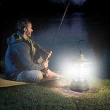 Laden Sie das Bild in den Galerie-Viewer, Tragbare Retro Camping Lampe