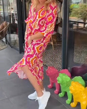 Laden Sie das Bild in den Galerie-Viewer, Robe à imprimé mode avec demi-manche