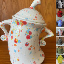 Laden Sie das Bild in den Galerie-Viewer, Tasse mit Haltung