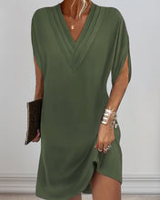 Laden Sie das Bild in den Galerie-Viewer, Elegantes, einfarbiges Kleid mit Schlitzärmeln