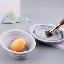 Laden Sie das Bild in den Galerie-Viewer, Silikon Make-up Pinsel Reinigungsschale