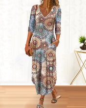 Laden Sie das Bild in den Galerie-Viewer, Kleid mit V-Ausschnitt und 3/4-Ärmeln