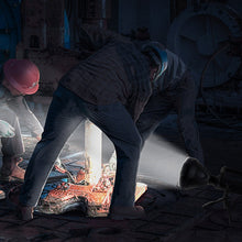Laden Sie das Bild in den Galerie-Viewer, LED Superheller Suchscheinwerfer