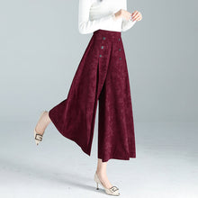 Laden Sie das Bild in den Galerie-Viewer, Damen Freizeithose Mit Vintage-Print