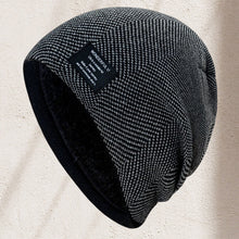 Laden Sie das Bild in den Galerie-Viewer, Gestrickte Thermomütze