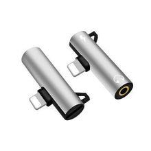 Laden Sie das Bild in den Galerie-Viewer, 4 in 1 Kopfhörer Blitzadapter für iPhone