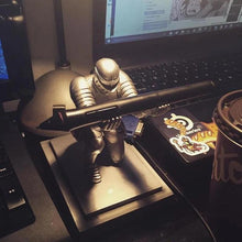 Laden Sie das Bild in den Galerie-Viewer, Büro Ritter Stifthalter