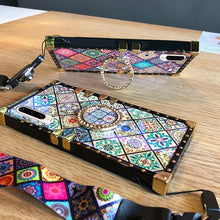 Laden Sie das Bild in den Galerie-Viewer, Bohemian Retro Bracket Handy Hülle für iPhone