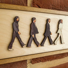 Laden Sie das Bild in den Galerie-Viewer, Gerahmtes Abbey Road-Porträt der Beatles