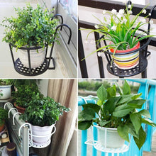 Laden Sie das Bild in den Galerie-Viewer, Hängender Fenster Blumenkorb