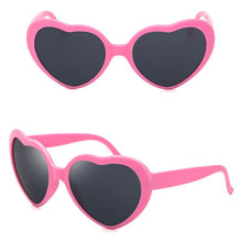 Laden Sie das Bild in den Galerie-Viewer, Große übergroße herzförmige Sonnenbrille für Frauen