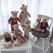 Laden Sie das Bild in den Galerie-Viewer, 🧸Niedlicher bekleideter Plüschpuppenbär❤️