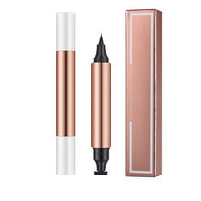 Laden Sie das Bild in den Galerie-Viewer, Verführerischer Cat Eye Stempel Eyeliner