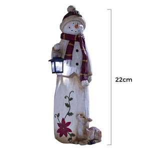 Waldschneemann mit Solarlaterne
