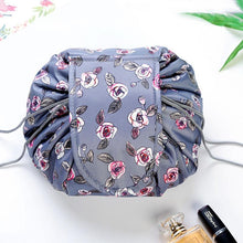 Laden Sie das Bild in den Galerie-Viewer, Kosmetiktasche mit Kordelzug